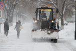 Ночная очистка дорог, задержка рейсов: снегопад накрыл Благовещенск