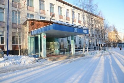 Мэрия Тынды подарила гимназии сертификат на 200 новых окон