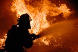 Двух человек спасли из горящего коллектора пожарные в Белогорске