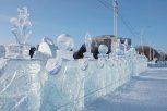 После демонтажа снежного городка площадь Ленина в Благовещенске закроют до осени