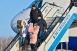 Три задержанных из-за снега самолета сели в аэропорту Благовещенска