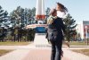 Любовь и космос, птицы и голод, увольнения и трагедии: 10 популярных материалов апреля-2020