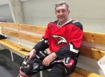 Пять месяцев на спорте: Василий Орлов похвастался успехами в хоккее