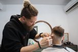 Manfield: «Мы стрижём мужиков любого возраста»
