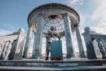 В Благовещенске неизвестные испортили обновленную ротонду на набережной