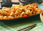 Как приготовить мясо с ананасами, салат «Хэйхэ» и чисанчи: рецепты Марии Подручной