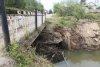На Верхнеблаговещенское сделали объезд и разбирают рухнувший мост