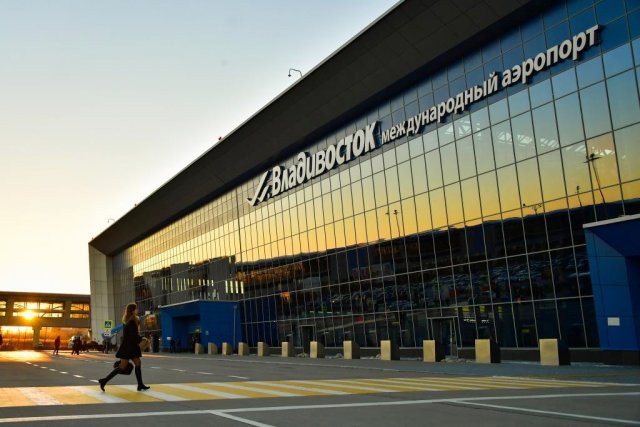 允许从符拉迪沃斯托克(Vladivostok)和克拉斯诺亚尔斯克(Krasnoyarsk)到国外的航班/俄罗斯联邦政府允许从另外四个俄罗斯城市运营符拉迪沃斯托克(Vladivostok),克拉斯诺亚尔斯克(Krasnoyarsk),格罗兹尼(Groszny)和萨马拉(Samara)的国际航班。这是由联邦航空运输局的新闻服务报道的。