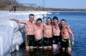Спортсмены  «АКВАЙС-спорта» только что переплыли Бурею.