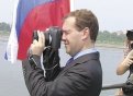Президент сделал несколько кадров Хэйхэ на свой фотоаппарат.