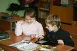 Сельские школьники осваивают электронные книги