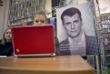 Подписи за олигарха Михаила Прохорова собирают в торговых центрах.