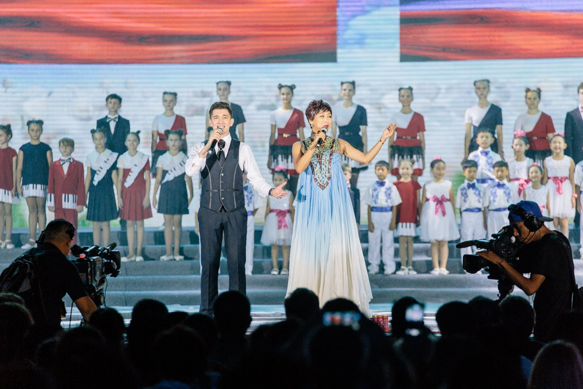 Искусство на двух берегах: фоторепортаж с открытия российско-китайского фестиваля в Хэйхэ