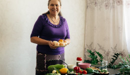 «Все думают, что сыроеды злые»: истории людей, отказавшихся от мяса, молока и яиц