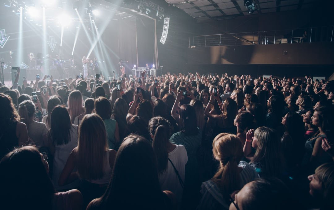 Светлана Лобода выложила в сеть «клип», снятый в Благовещенске из-за кулис (фото, видео)