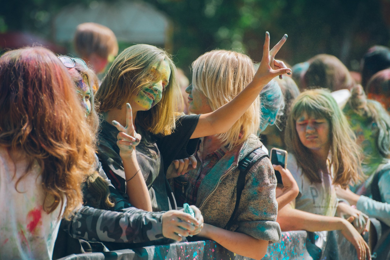 Цветной Благовещенск: в городе прошел фестиваль красок