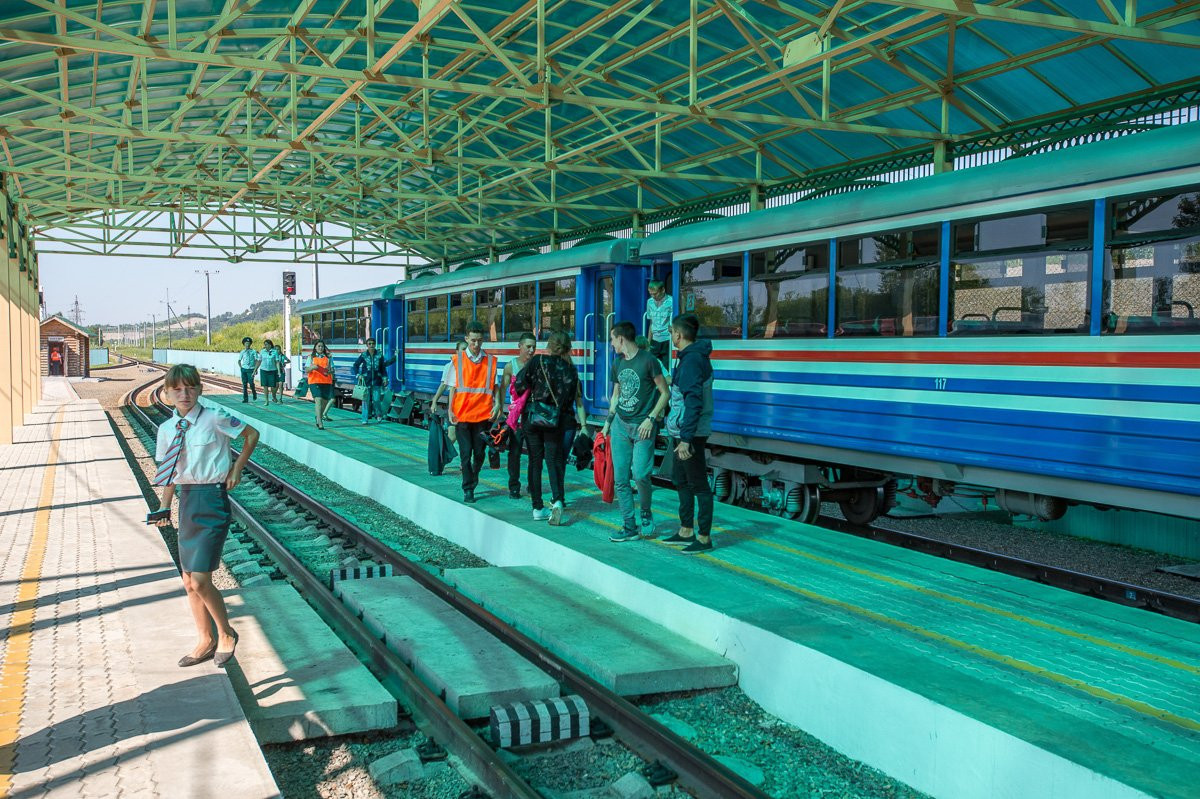 Маленькая дорога в большую жизнь: в Свободном из пятиклашек растят министров-железнодорожников