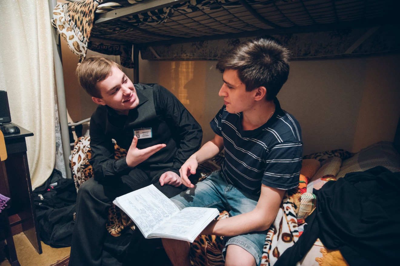 Есть ли жизнь в общаге: журналист АП сравнил студентов лихих 90-х и наших дней