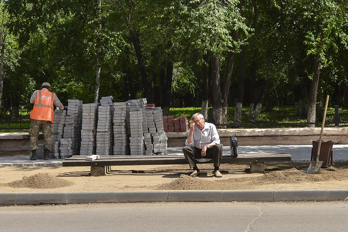 Есть такая профессия — родину освещать: 33 кадра из жизни журналистов