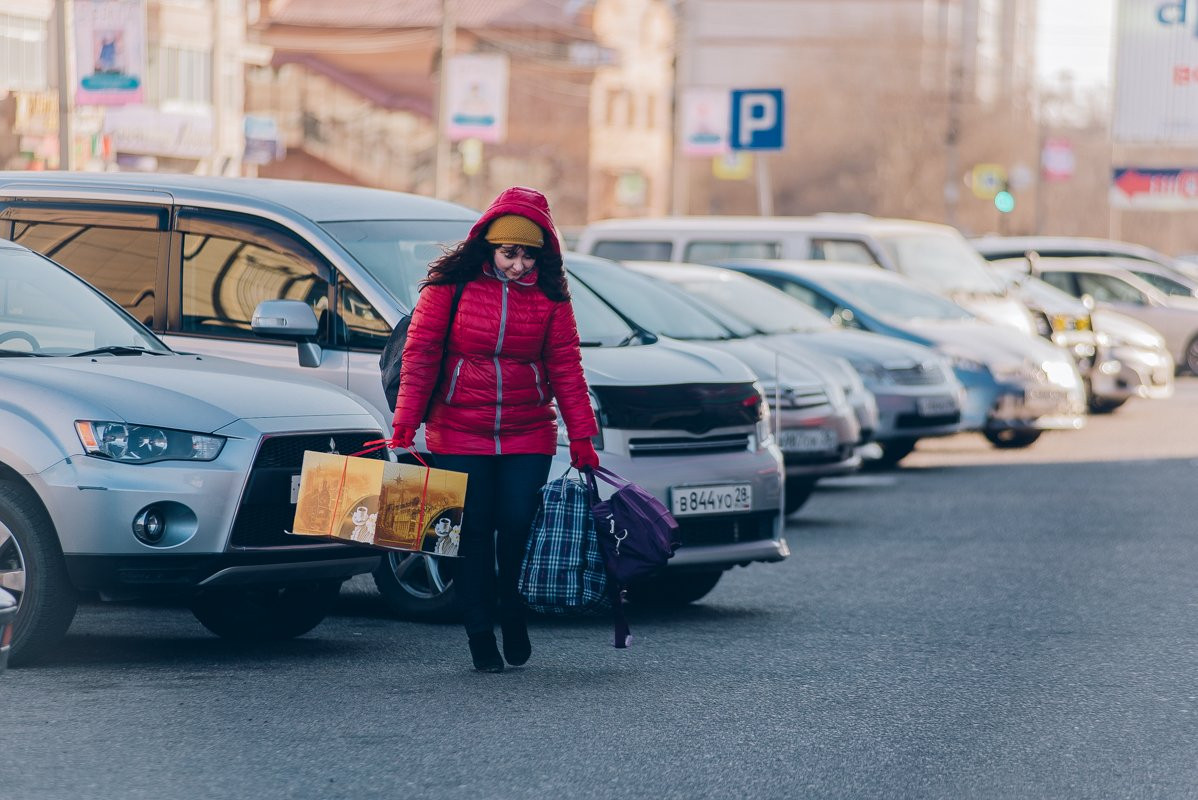Охота на джентльменов: накануне 8 Марта журналистки АП проверили сильный пол на мужественность