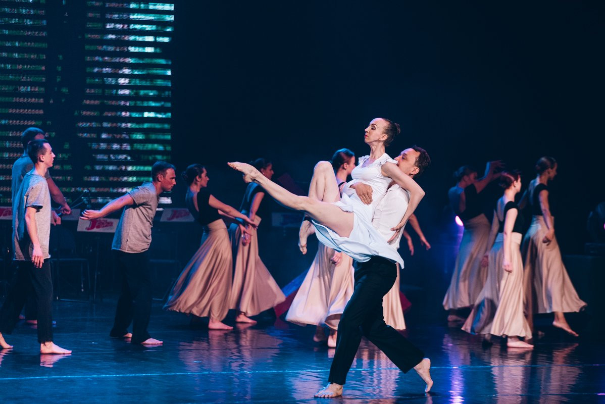 «Помни и живи»: спектакль ко Дню Победы представила студия танца «Траффик»