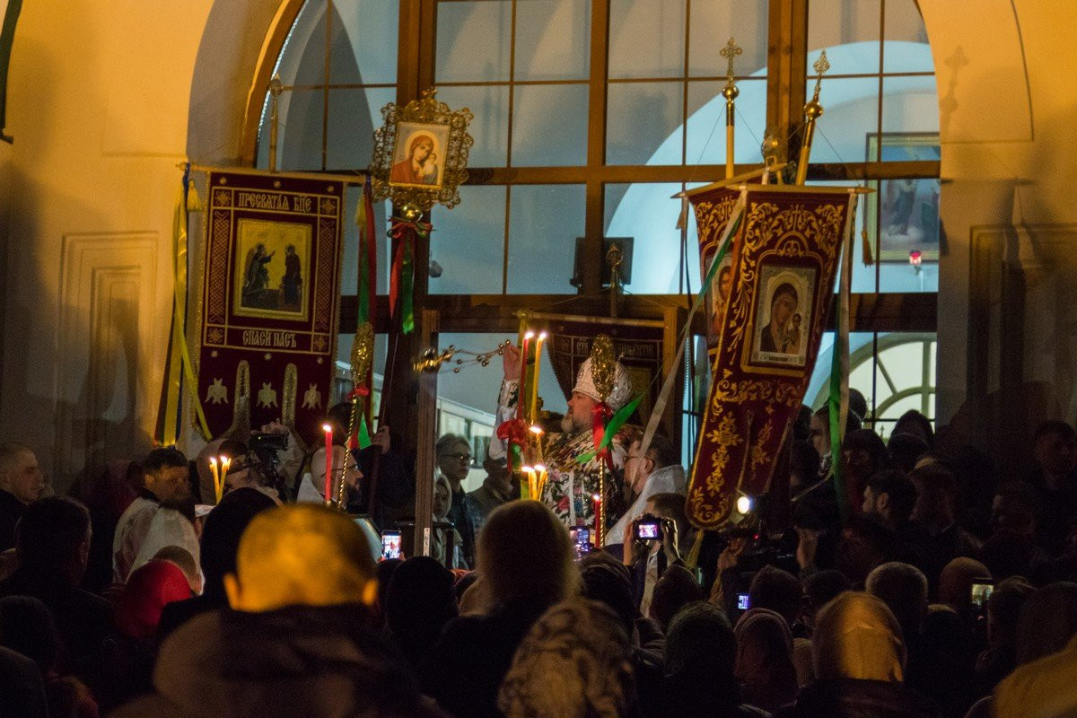 Светлое воскресение: как православные амурчане встретили Пасху (фоторепортаж)