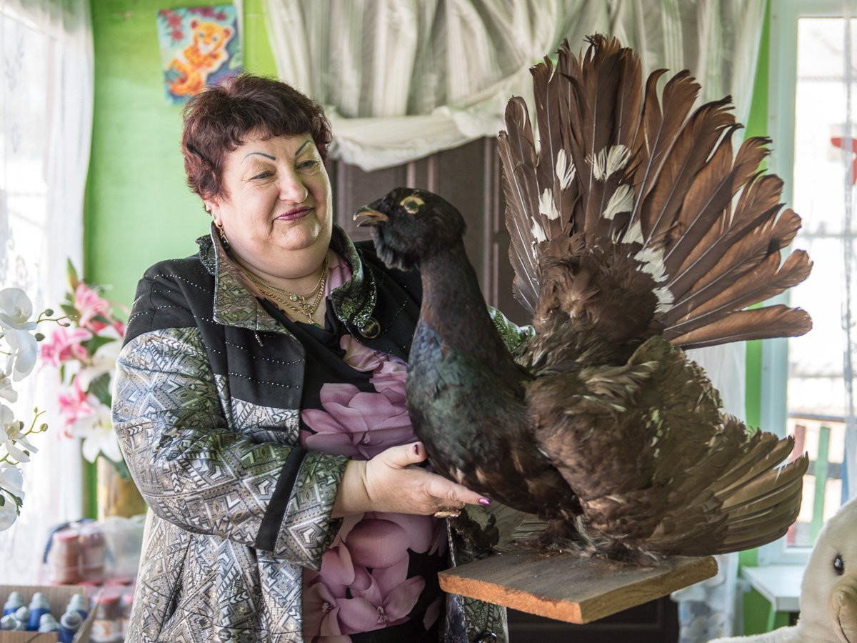 «Поставлю вам рога»: пенсионерка-бизнесмен из Приамурья мастерит чучела животных