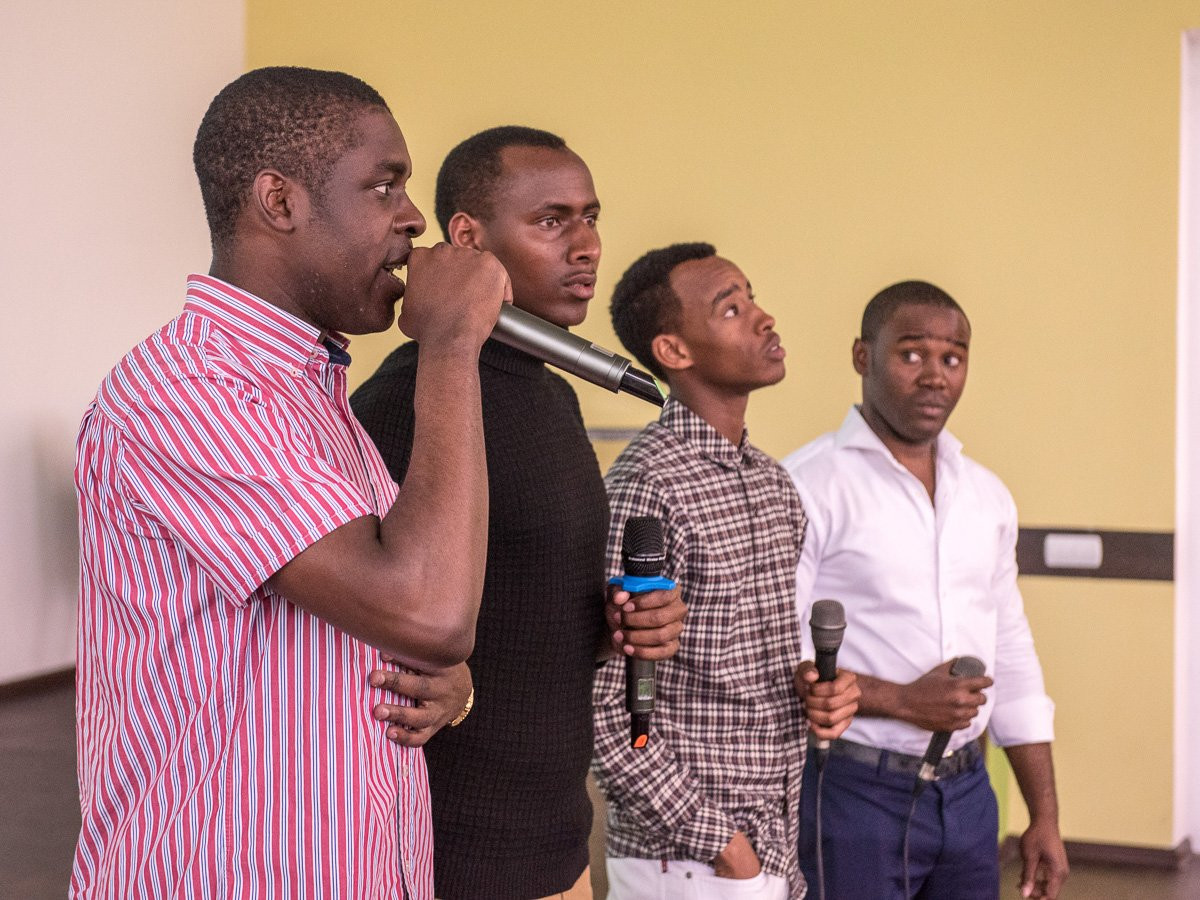 Балда из Анголы и «Онегин» на французский лад: в Благовещенске отметили юбилей поэта