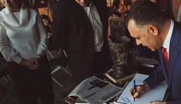 Японский флаг над Благовещенском и верблюды на улицах: филокартист собрал историю в открытках