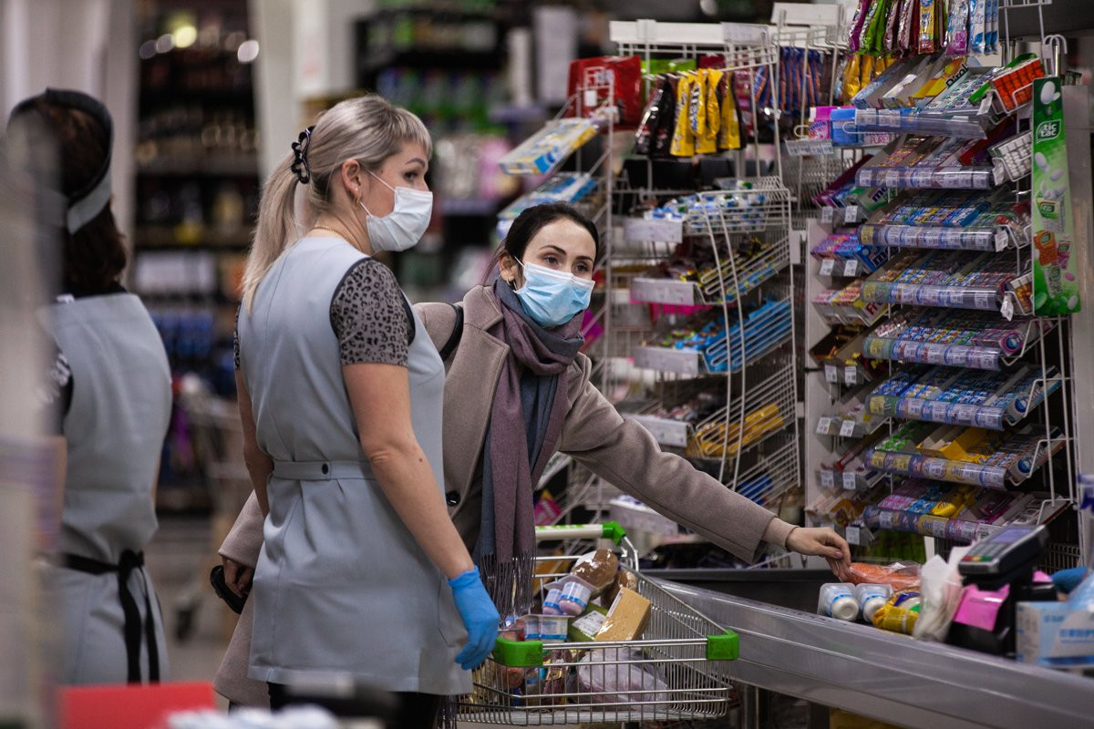 «Меня чуть не побили»: управляющие торговыми центрами о соблюдении масочного режима в Благовещенске