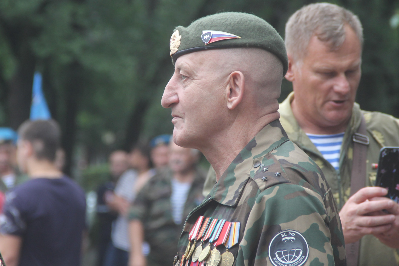 В Благовещенске отмечают 90-летие образования Воздушно-десантных войск