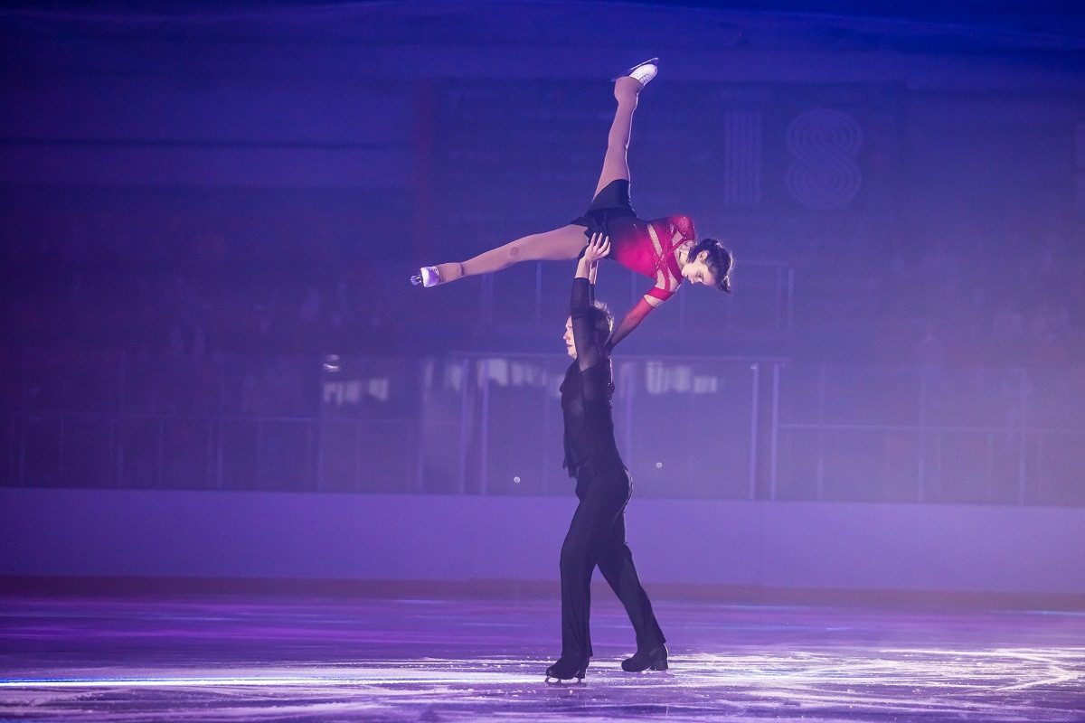 Во имя медиков: ледовое шоу «Амурской осени» посвятили врачам (фото)