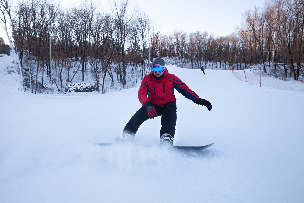 Семья спортсменов открыла под Благовещенском современный горнолыжный центр
