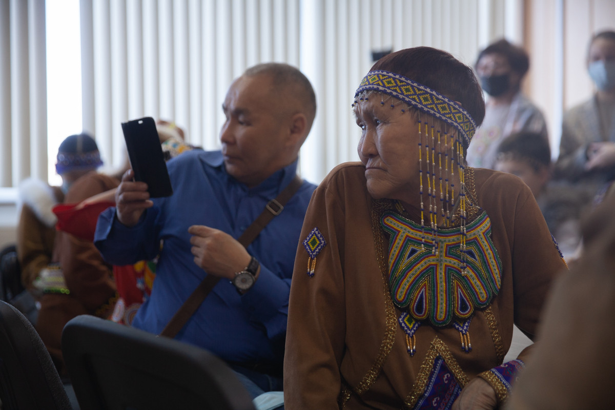 Эвенки, эвены и орочоны померились знаниями: в АмГУ прошла международная олимпиада «Турэн»