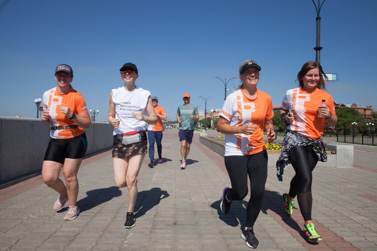 Два молодежных километра: в Благовещенске прошла пробежка с участием мэра города (фоторепортаж)