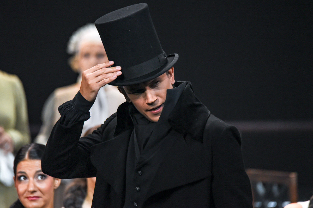 Онегин, который всех удивил: лучшие моменты выдающегося спектакля Театра имени Вахтангова