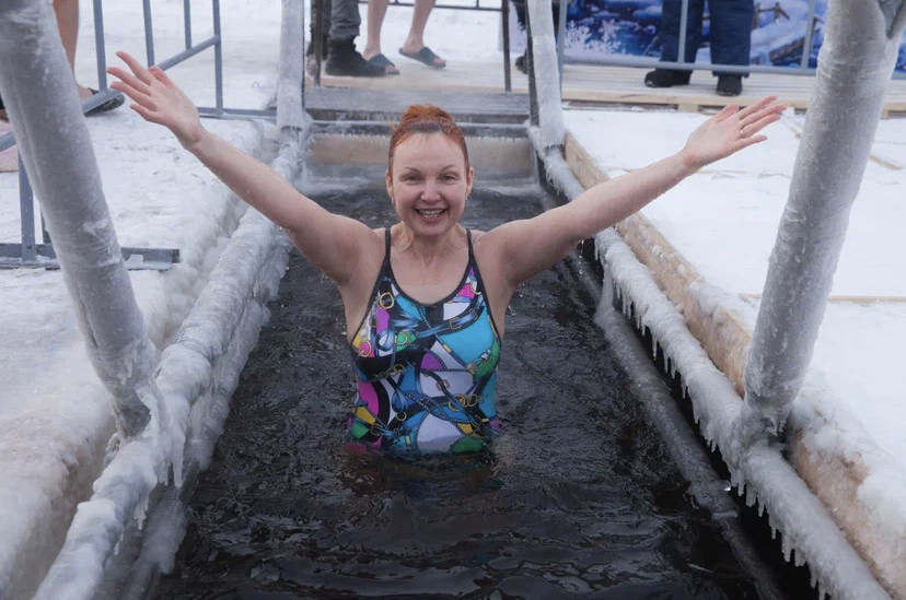 Окунуться в этом году в крещенскую купель Благовещенска решились самые отчаянные
