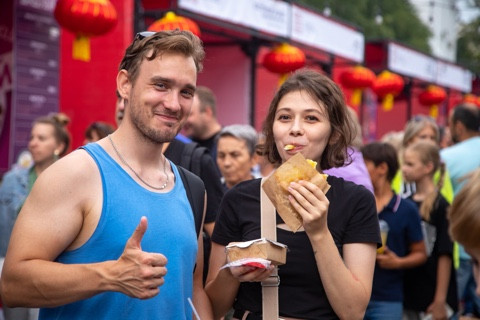 Кто придумал набобахи и борщ по-харбински: как прошел международный гастрофестиваль в Благовещенске