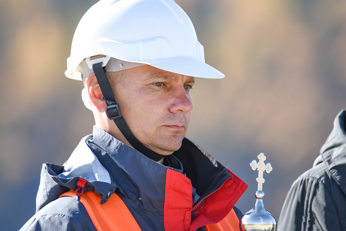 На границе Амурской области и Якутии установили православный крест (фоторепортаж)