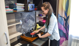 «В школе говорят, что я суперзвезда»: история амурской школьницы и подарка от Сергея Лаврова