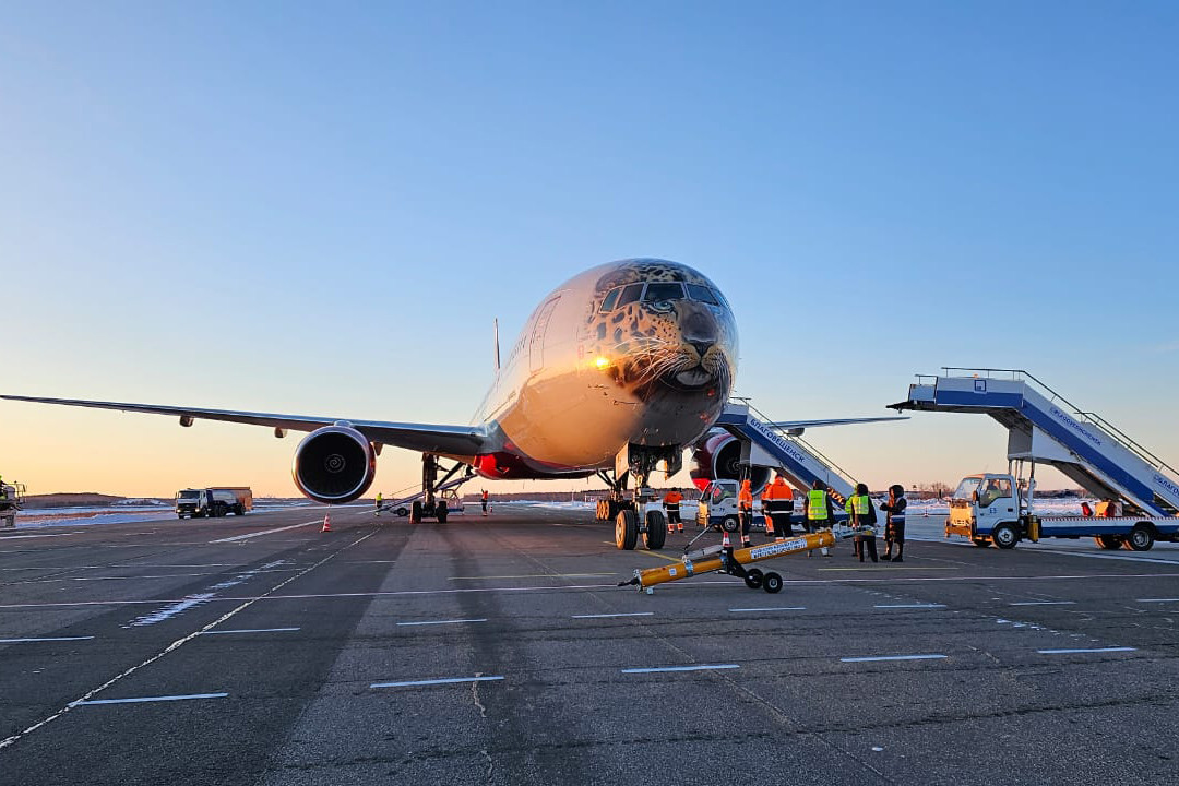 Большой «Боинг» вернулся: широкофюзеляжный самолет приземлился в Благовещенске