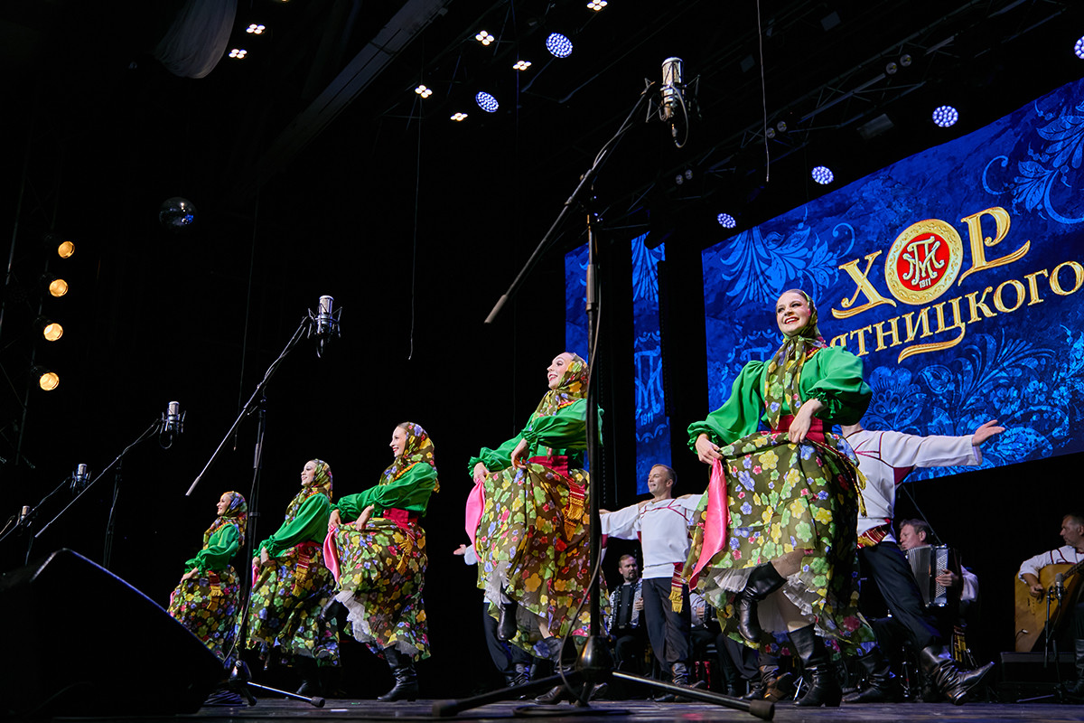 Русский мир хора Пятницкого: интересные факты о гастролях и артистах легендарного коллектива