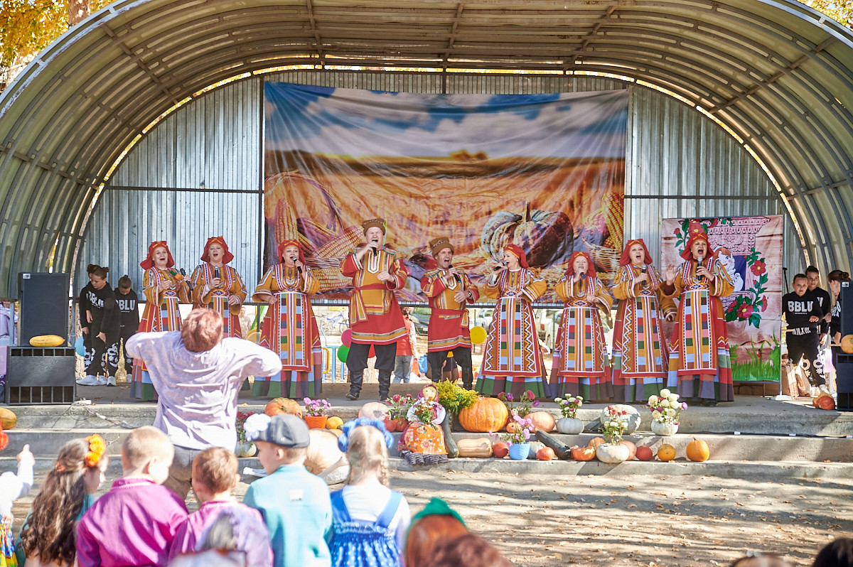Амурский тыквофест появился на спор: как проходит праздник в Сергеевке