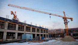 «Вырисовываются второй этаж и бассейн»: мэр Благовещенска осмотрел стройплощадку школы на 1200 мест