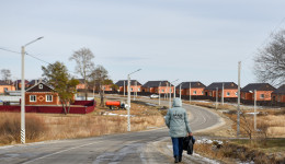 Переехал в село — получил коттедж: как в Амурской области строят жилье для аграриев