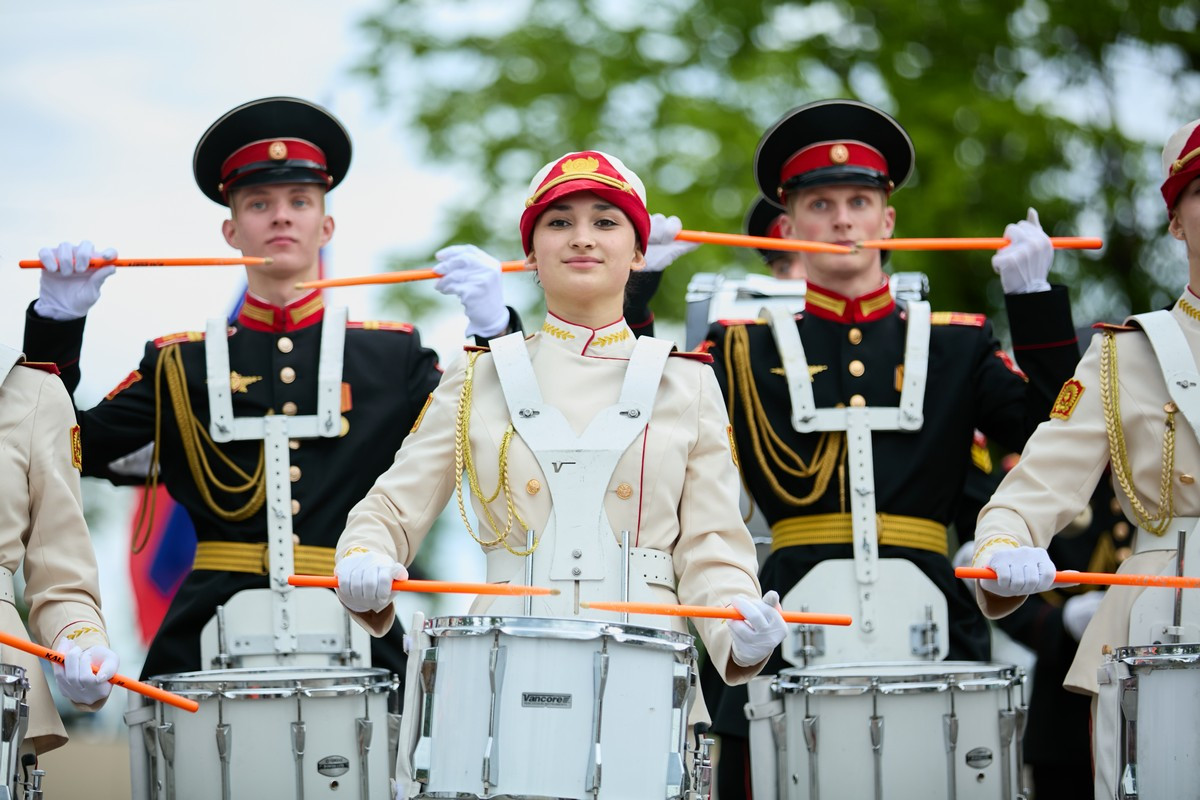 Воспитанницы Пансиона Минобороны — о гастролях на Дальний Восток и жизни в легендарной школе