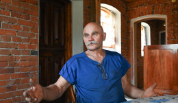 Дом, который построил Лещенко: семья известных столяров сохранила частицу деревянного Благовещенска