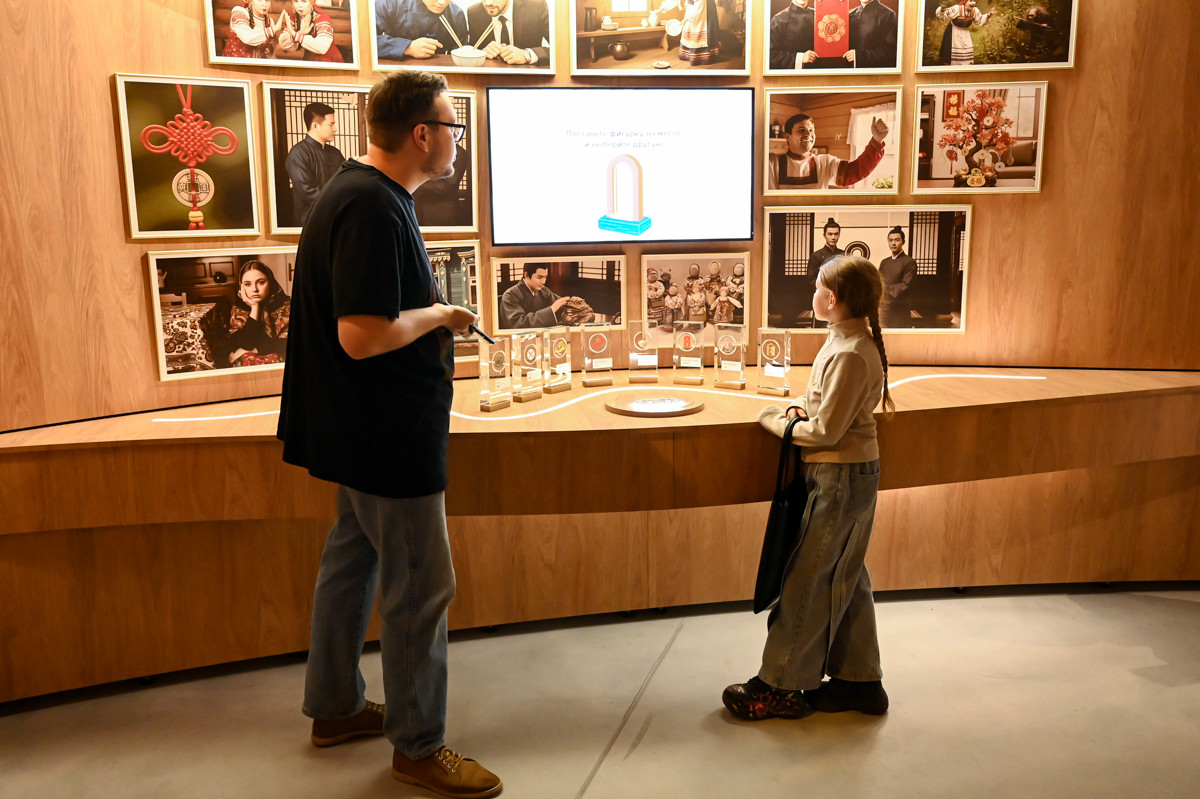 Трогать обязательно:«Амурская правда» побывала на первой экскурсии в Доме российско-китайской дружбы