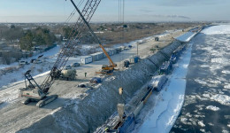 «Дамба сама предупредит о наводнении»: во Владимировке круглосуточно строят кольцо защиты