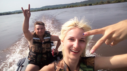 Плывем на лодке